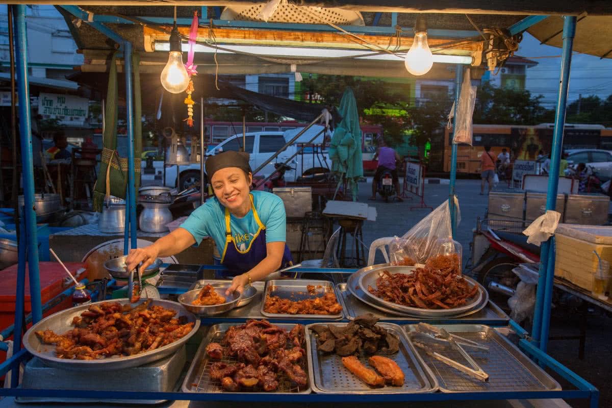 Market vendors in Thailand