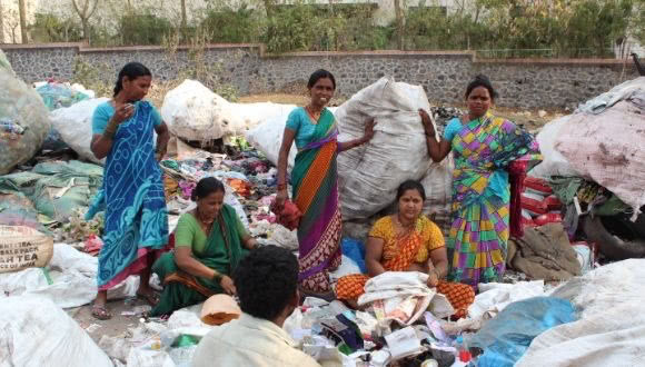Waste pickers in India