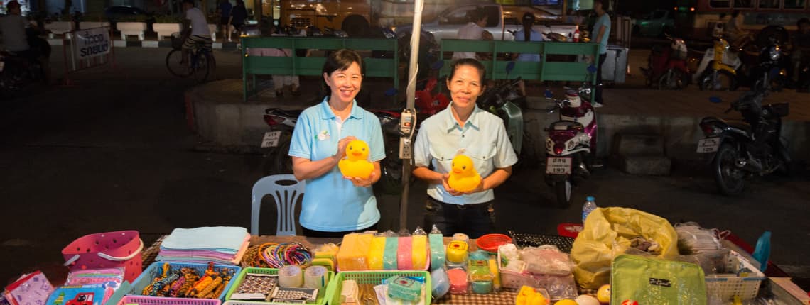 Street Vendors in Thailand - Paula Bronstein/Getty Images Reportage