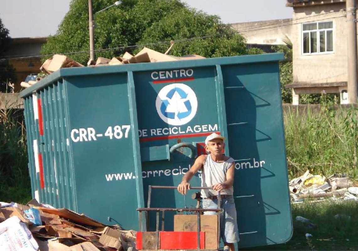 Un récupérateur de matériaux à Belo Horizonte, Brésil