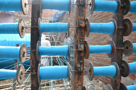 Winding thread, India