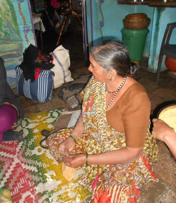 Kantaben in her home