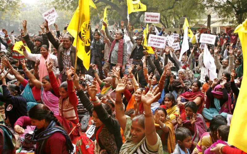 street vendors in India protest