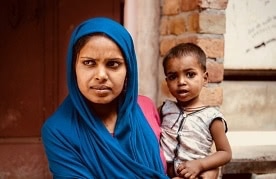 Delhi mother with child